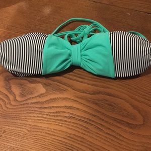 NWT Zumiez Mint bow strip bandeau bikini top MED